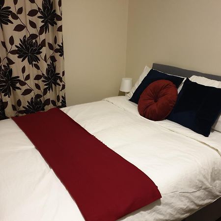 2 Bedroom Lovely Apartment In Woolwich Londra Dış mekan fotoğraf